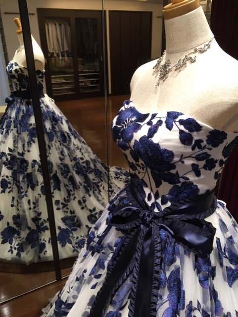 ISAMU MORITAブルー IC-23 【結婚式 カラードレス レンタル】