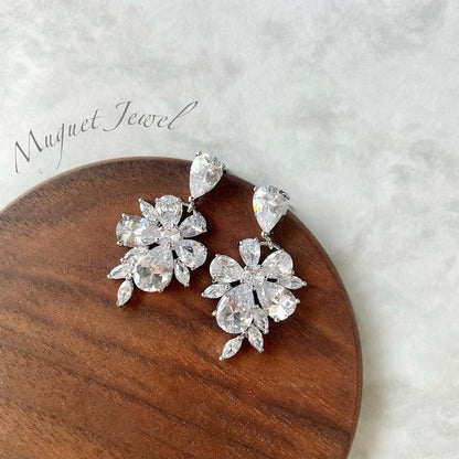 【ピアス・イヤリング】nina ジルコニアピアス/ブライダルアクセサリー 【結婚式 ピアス イヤリング】