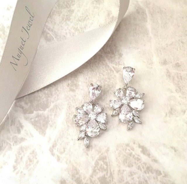 【ピアス・イヤリング】nina ジルコニアピアス/ブライダルアクセサリー 【結婚式 ピアス イヤリング】