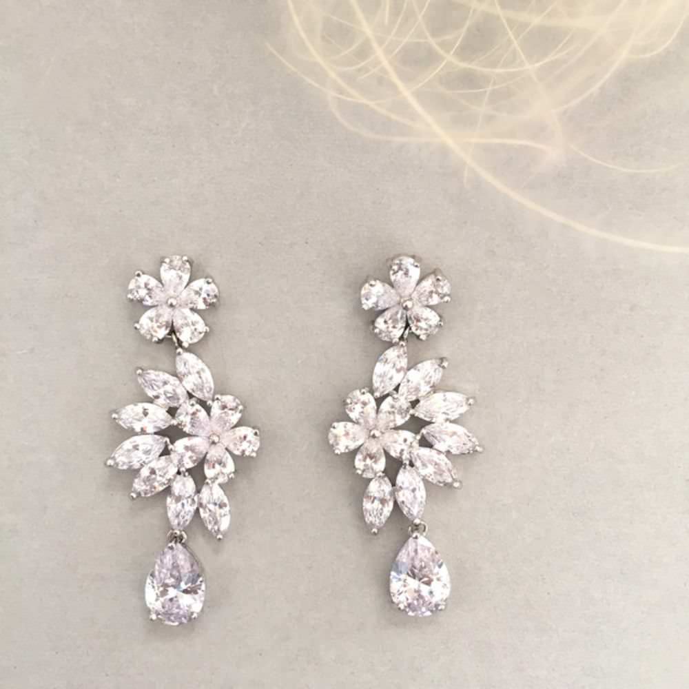 【ピアス・イヤリング】brilliant ジルコニアピアス/ブライダルアクセサリー 【結婚式 ピアス イヤリング】