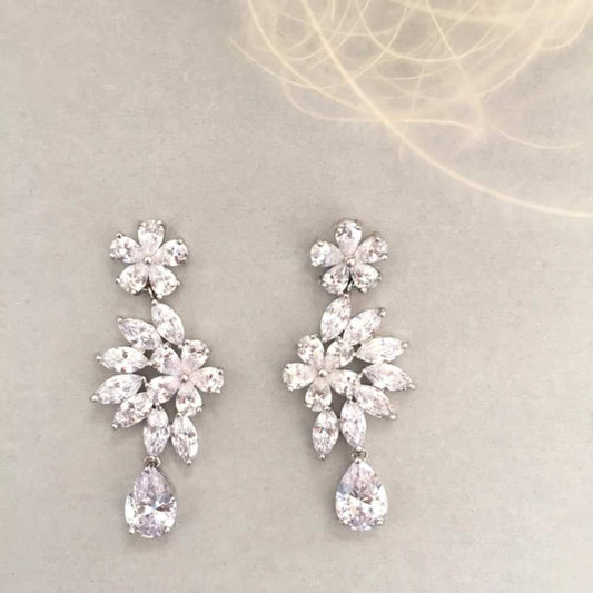 【ピアス・イヤリング】brilliant ジルコニアピアス/ブライダルアクセサリー 【結婚式 ピアス イヤリング】