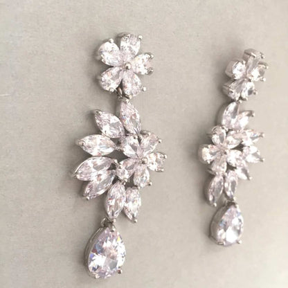 【ピアス・イヤリング】brilliant ジルコニアピアス/ブライダルアクセサリー 【結婚式 ピアス イヤリング】