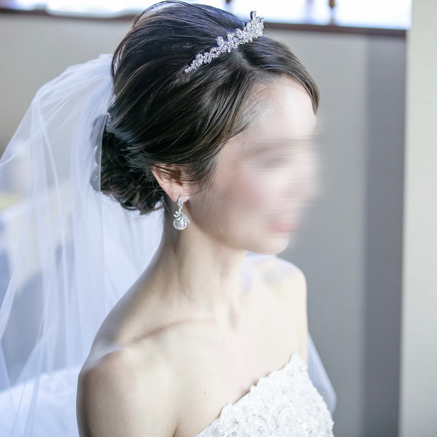 【ヘッドドレス】ティアラ ビジュー ブライダルヘッドドレス シルバー f4 【結婚式 ヘアアクセサリー】