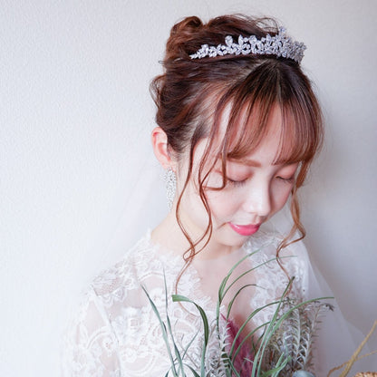 【ヘッドドレス】ティアラ ビジュー ブライダルヘッドドレス シルバー f4 【結婚式 ヘアアクセサリー】