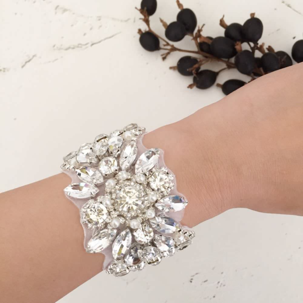 【ブレスレット】bijouビジューリボンブレスレット/アームレット/アンクレット/ブライダルアクセサリー 【結婚式 ブレスレット】