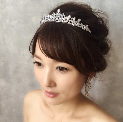 【ヘッドドレス】royal ジルコニアティアラ/ブライダルアクセサリー 【結婚式 ヘアアクセサリー】