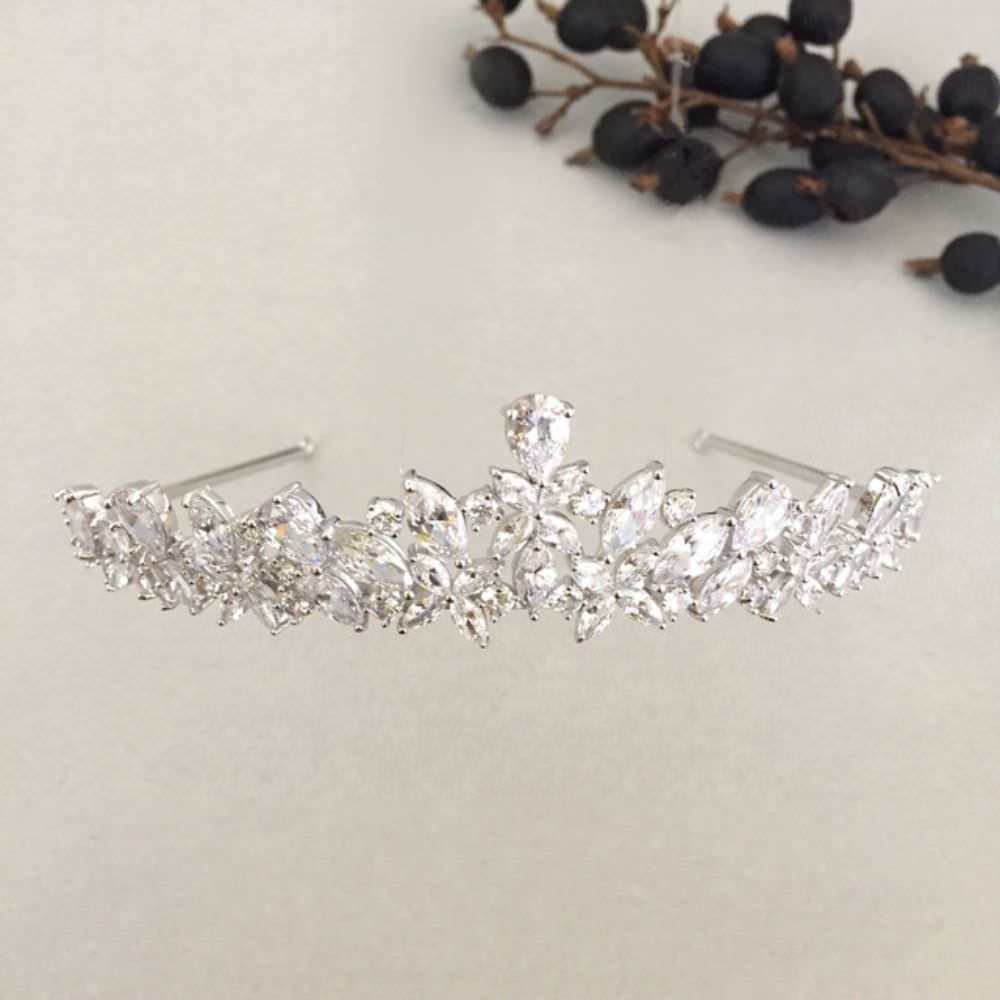 【ヘッドドレス】royal ジルコニアティアラ/ブライダルアクセサリー 【結婚式 ヘアアクセサリー】