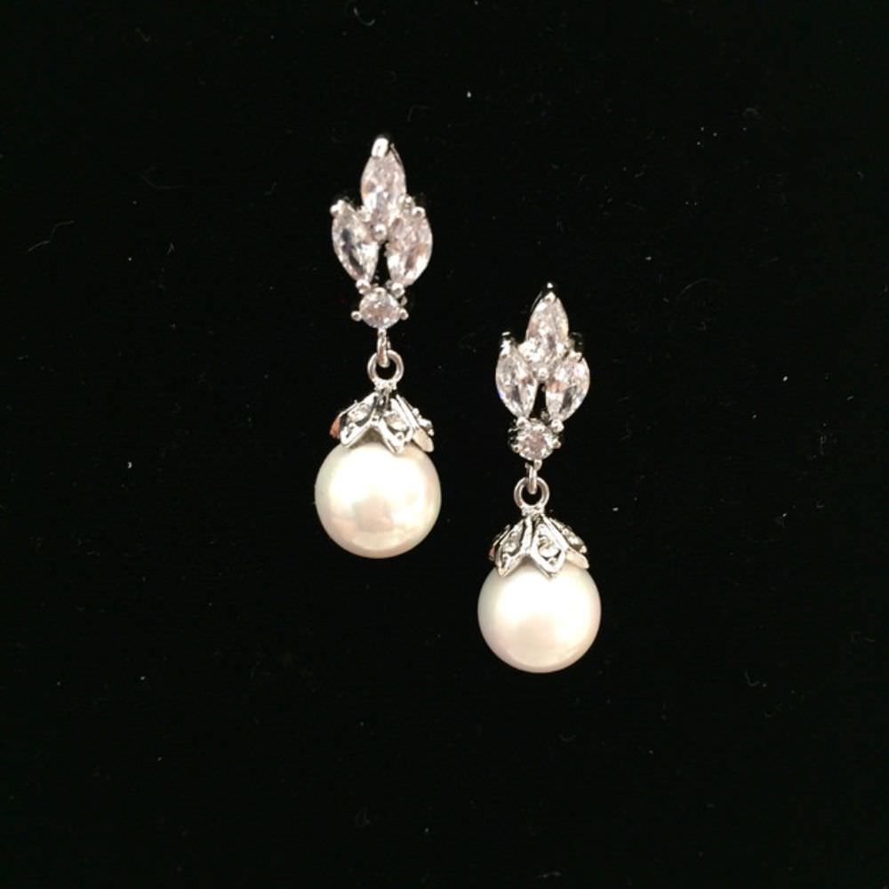 【ピアス・イヤリング】pearl ジルコニアピアス/ブライダルアクセサリー 【結婚式 ピアス イヤリング】