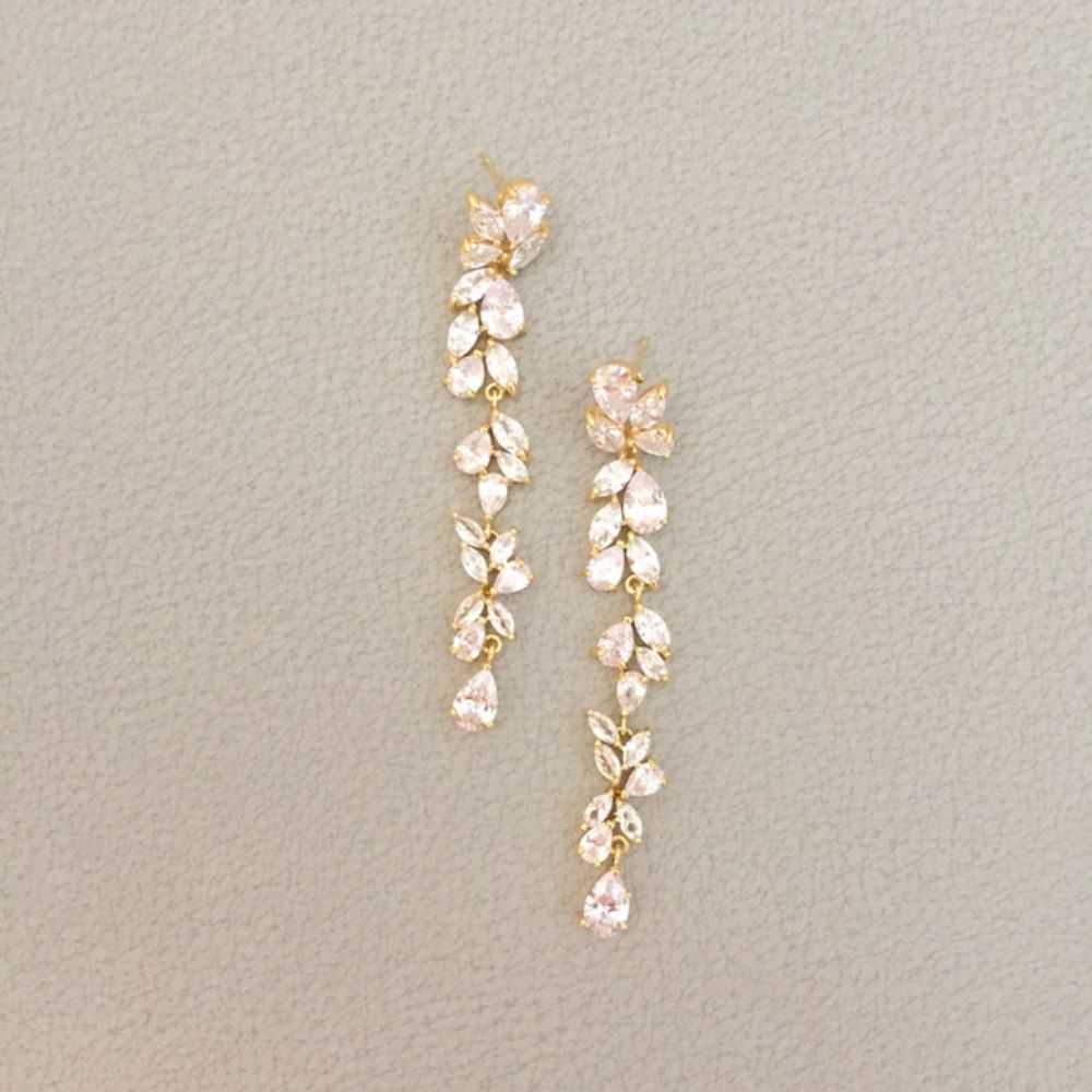 【ピアス・イヤリング】long ジルコニアピアス/ブライダルアクセサリー 【結婚式 ピアス イヤリング】