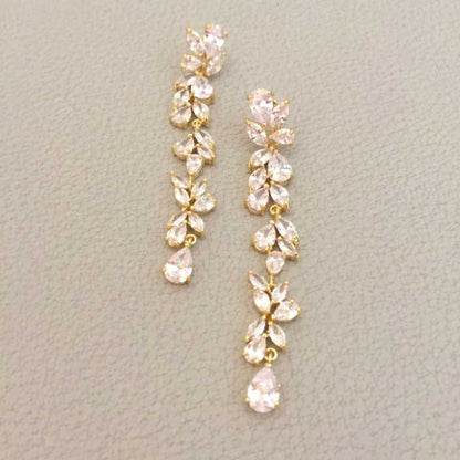 【ピアス・イヤリング】long ジルコニアピアス/ブライダルアクセサリー 【結婚式 ピアス イヤリング】