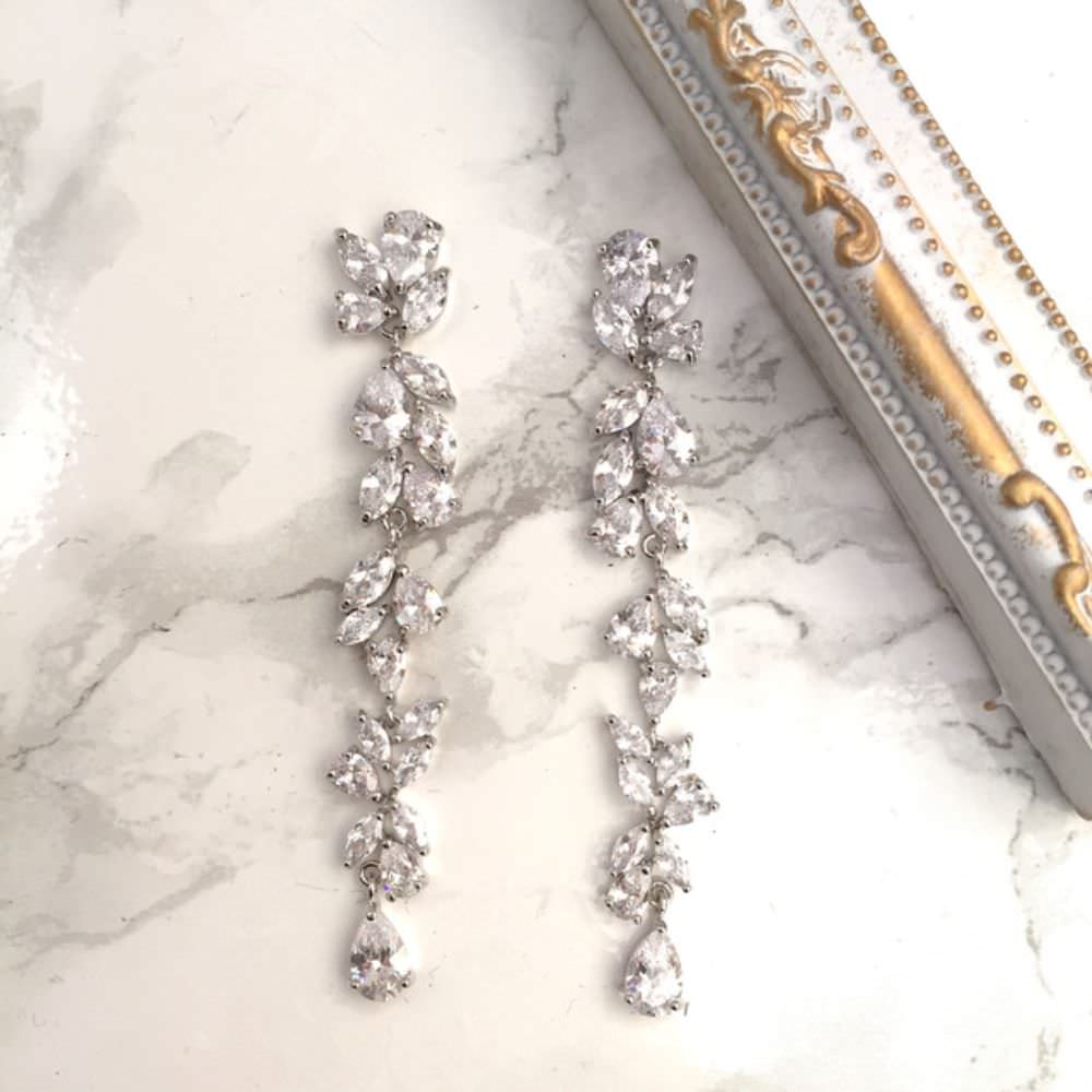 【ピアス・イヤリング】long ジルコニアピアス/ブライダルアクセサリー 【結婚式 ピアス イヤリング】