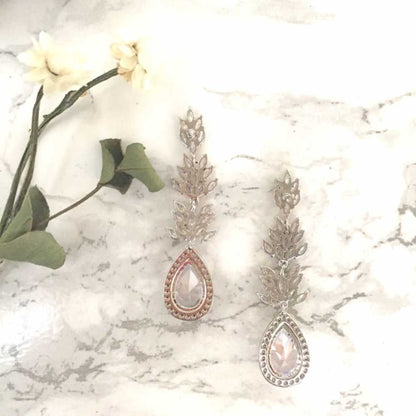 【ピアス・イヤリング】garden ジルコニアピアス/ブライダルアクセサリー 【結婚式 ピアス イヤリング】