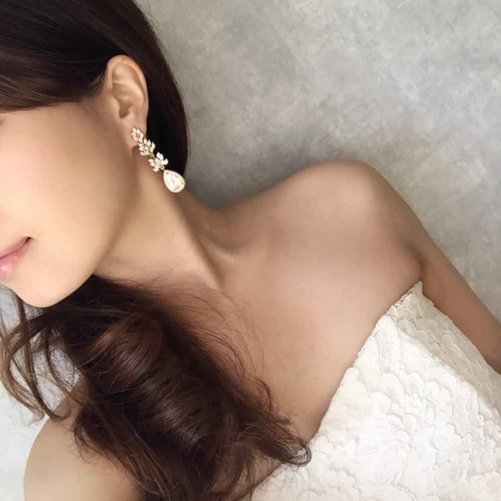 【ピアス・イヤリング】garden ジルコニアピアス/ブライダルアクセサリー 【結婚式 ピアス イヤリング】
