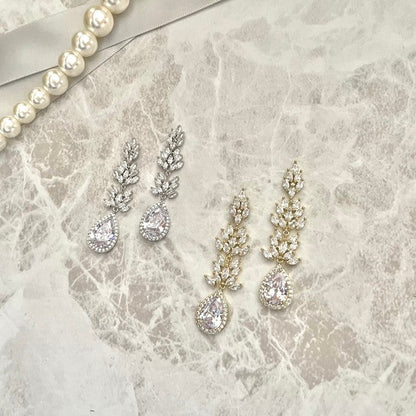 【ピアス・イヤリング】garden ジルコニアピアス/ブライダルアクセサリー 【結婚式 ピアス イヤリング】