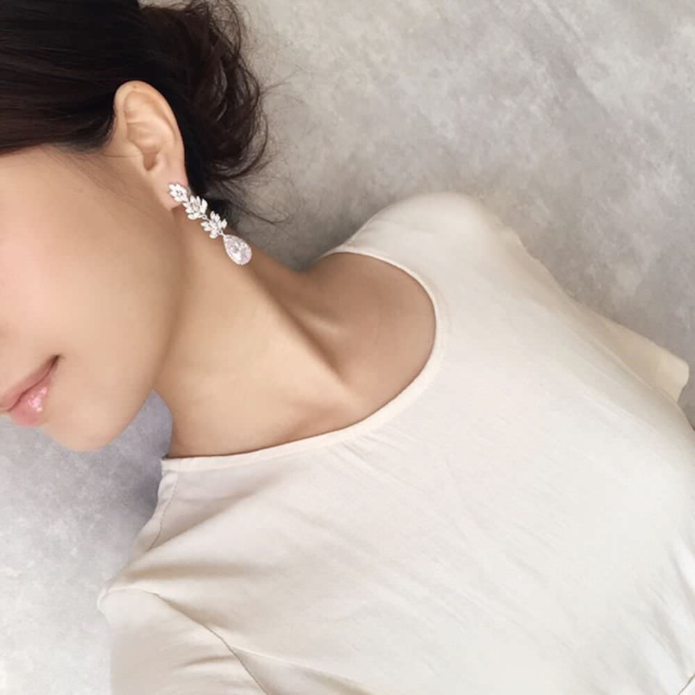 【ピアス・イヤリング】garden ジルコニアピアス/ブライダルアクセサリー 【結婚式 ピアス イヤリング】