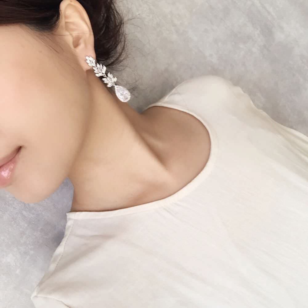 【ピアス・イヤリング】garden ジルコニアピアス/ブライダルアクセサリー 【結婚式 ピアス イヤリング】