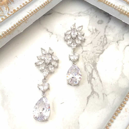 【ピアス・イヤリング】classic ジルコニアピアス/ブライダルアクセサリー 【結婚式 ピアス イヤリング】