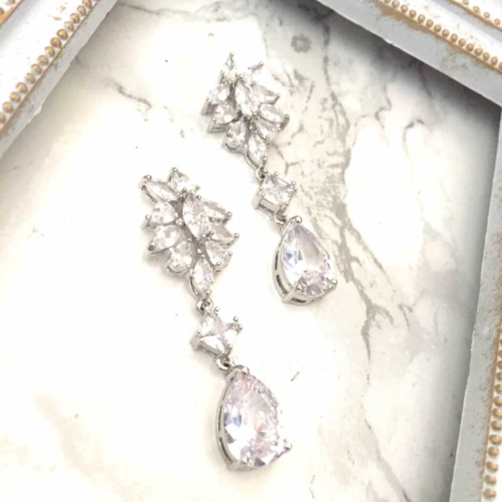 【ピアス・イヤリング】classic ジルコニアピアス/ブライダルアクセサリー 【結婚式 ピアス イヤリング】