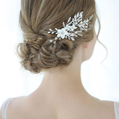 【ヘッドドレス】ブライダルヘッドドレス ビーズ ホワイトフラワー ボンネ g8 【結婚式 ヘアアクセサリー】