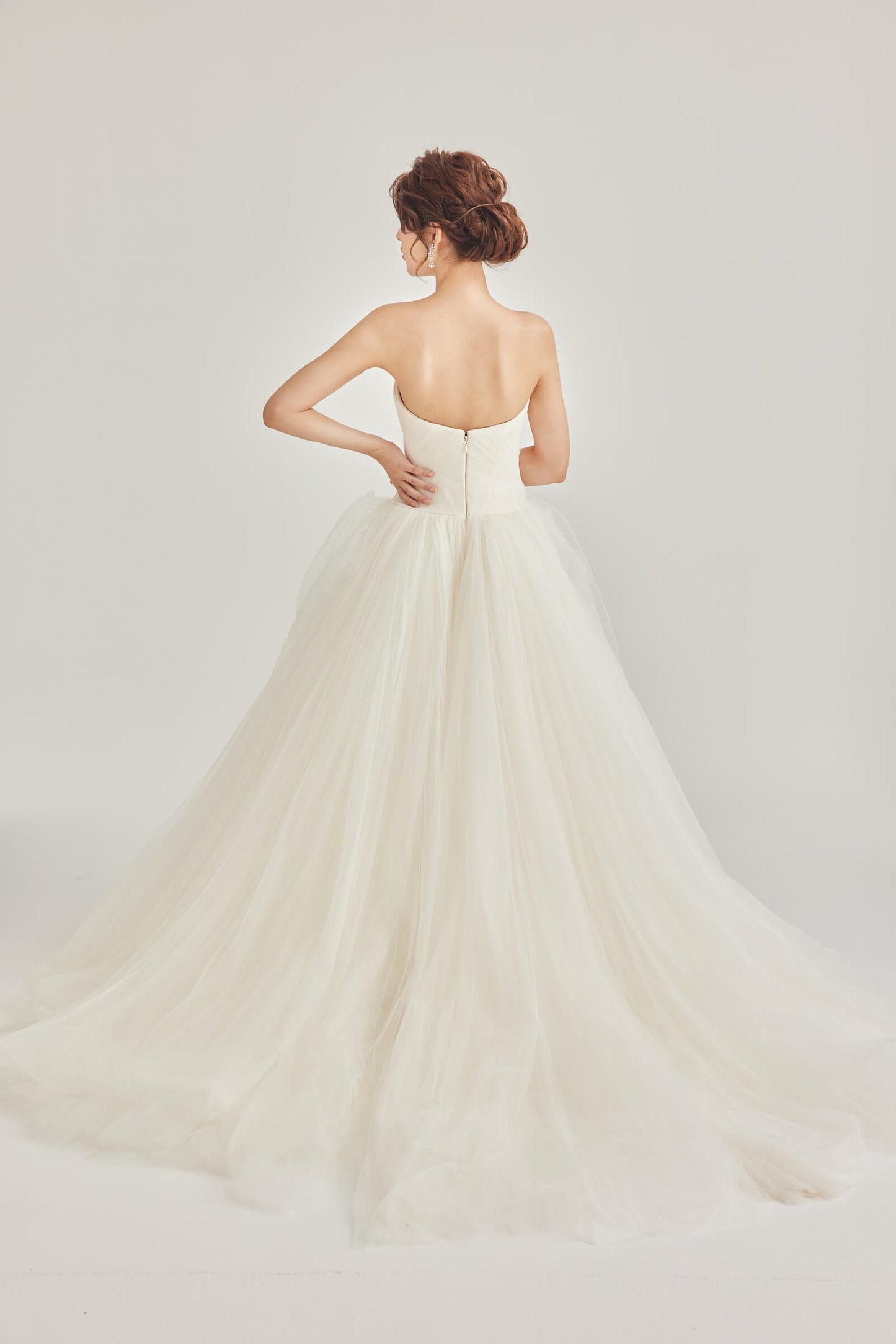 Octavia【ウェディングドレス レンタル】