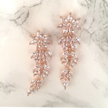 【ピアス・イヤリング】shooting star ジルコニアピアス/ブライダルアクセサリー 【結婚式 ピアス イヤリング】