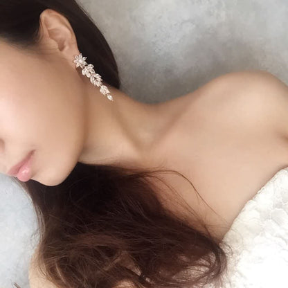 【ピアス・イヤリング】shooting star ジルコニアピアス/ブライダルアクセサリー 【結婚式 ピアス イヤリング】