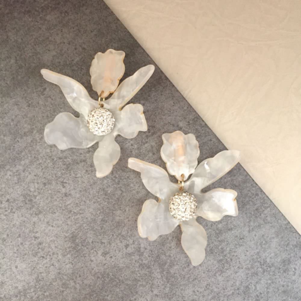 【ピアス・イヤリング】marble flower ビジューイヤリング/ブライダルアクセサリー 【結婚式　ピアス　イヤリング】