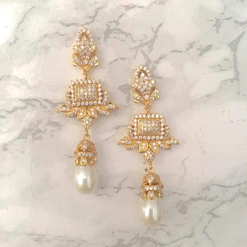 【ピアス・イヤリング】Lily ジルコニアピアス/ブライダルアクセサリー 【結婚式 ピアス イヤリング】