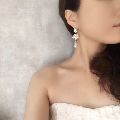 【ピアス・イヤリング】Lily ジルコニアピアス/ブライダルアクセサリー 【結婚式 ピアス イヤリング】