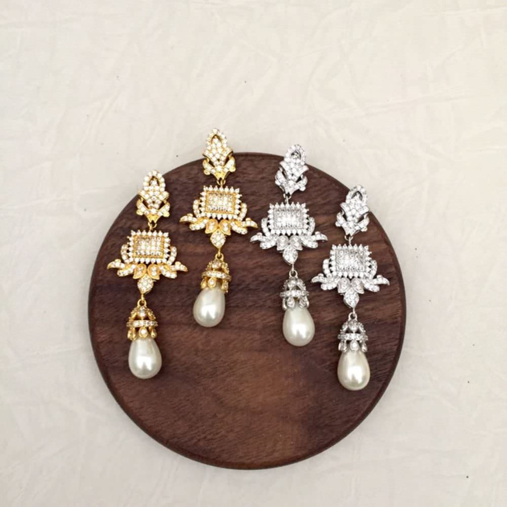 【ピアス・イヤリング】Lily ジルコニアピアス/ブライダルアクセサリー 【結婚式 ピアス イヤリング】