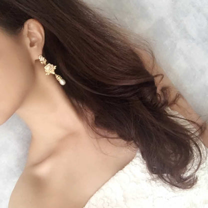 【ピアス・イヤリング】Lily ジルコニアピアス/ブライダルアクセサリー 【結婚式 ピアス イヤリング】