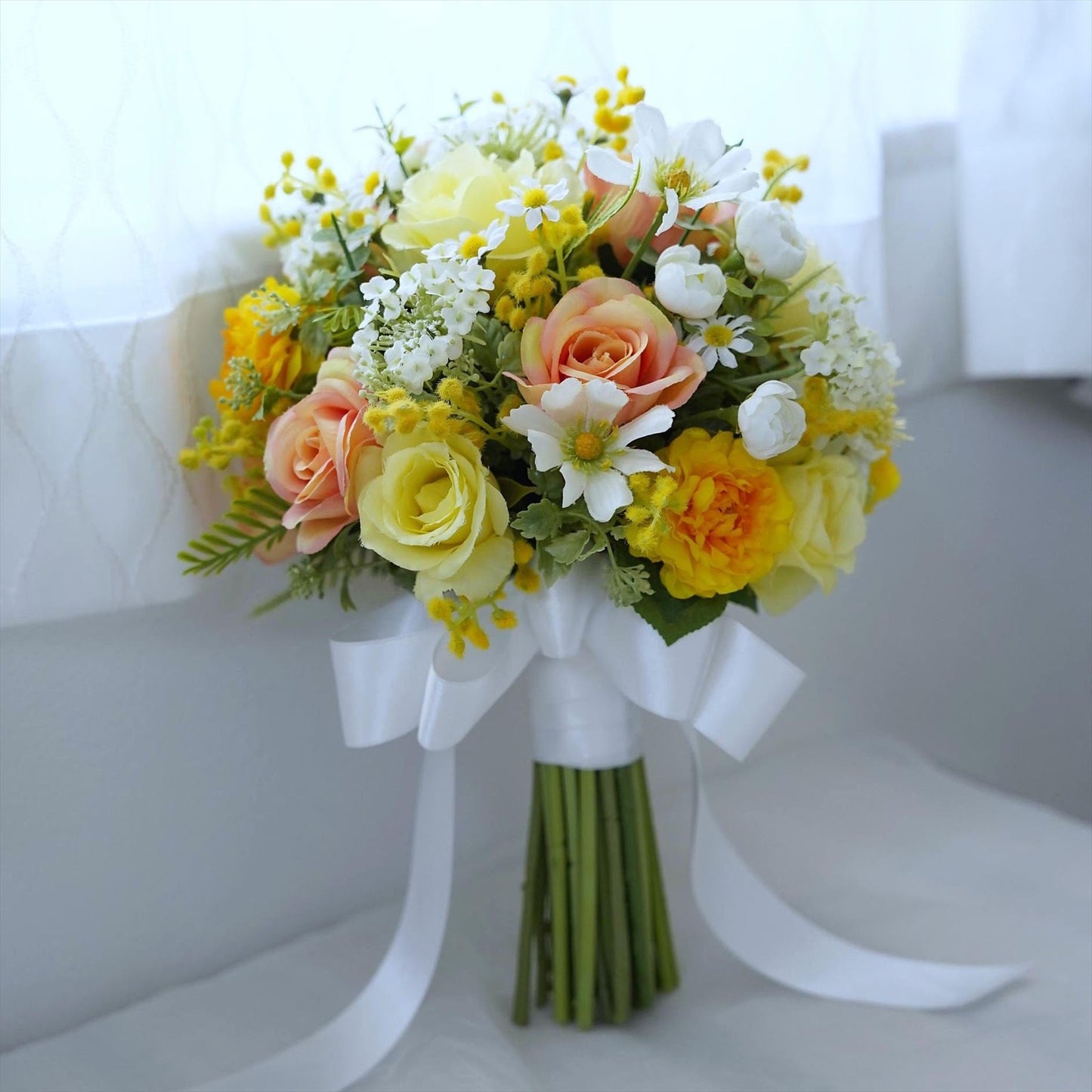 黄色のお花とコスモスのブーケ