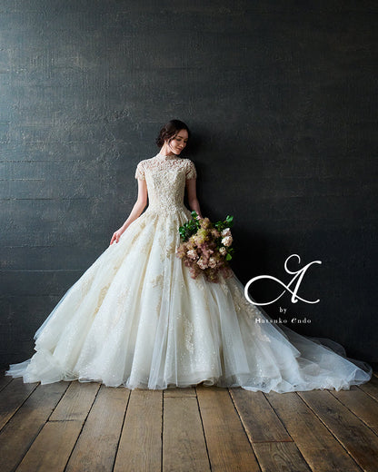 リナ HE-138(Ivory)【ウェディングドレスレンタル】