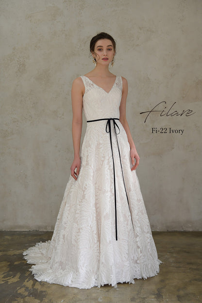 モンステラ F -22-Ivory【ウェディングドレスレンタル】