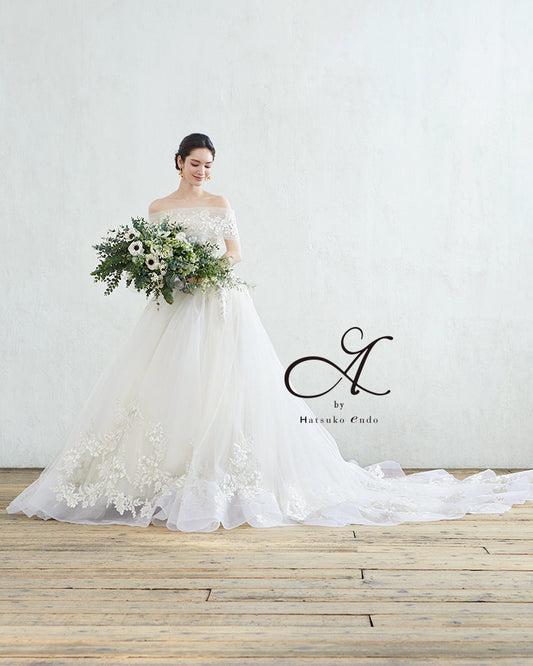 マグノリア HE-110(Ivory)【ウェディングドレスレンタル】