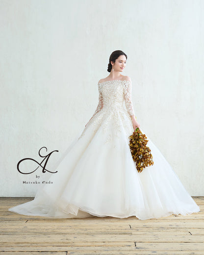 リサ HE-122(Ivory) 【ウェディングドレスレンタル】