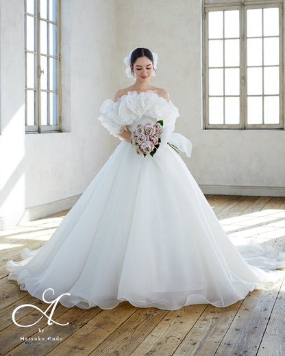 カメリア HE-154(Off White)【ウェディングドレスレンタル】
