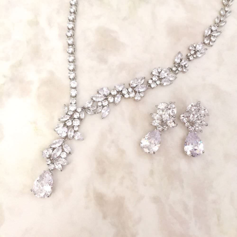 magnifique silver ジルコニアネックレス&ピアスset/ブライダルアクセサリー 【結婚式 アクセサリーセット】