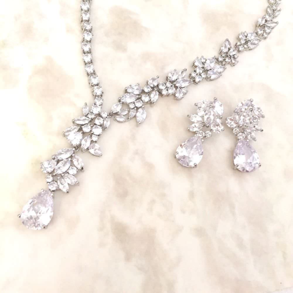 magnifique silver ジルコニアネックレス&ピアスset/ブライダルアクセサリー 【結婚式 アクセサリーセット】