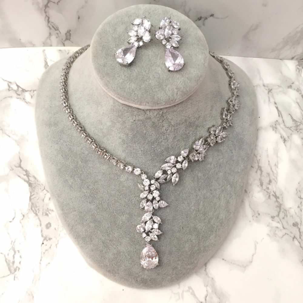 magnifique silver ジルコニアネックレス&ピアスset/ブライダルアクセサリー 【結婚式 アクセサリーセット】