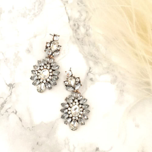 【ピアス・イヤリング】chandelier ビジューピアス 【結婚式 ピアス イヤリング】