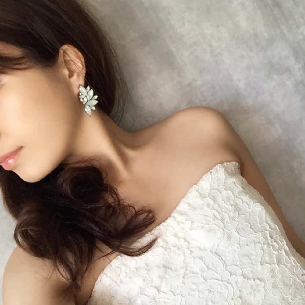 【ピアス・イヤリング】angel ビジューピアス/ブライダルアクセサリー 【結婚式 ピアス イヤリング】