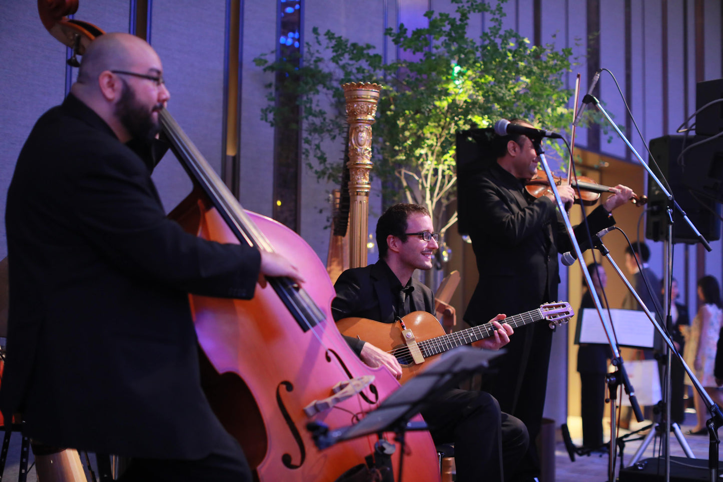 生演奏(ジャズトリオ/外国人) 【結婚式 披露宴 余興】