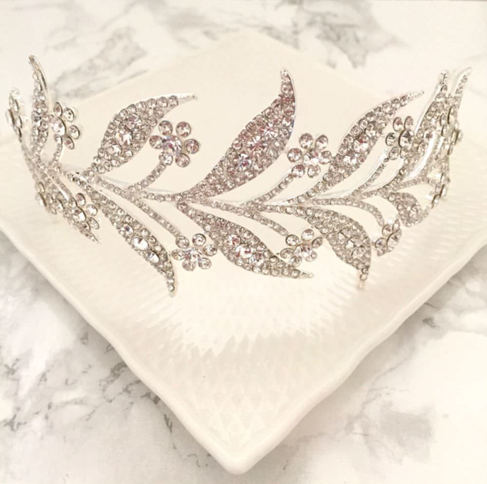 【ヘッドドレス】sweet ビジューカチューシャ/ブライダルアクセサリー 【結婚式 ヘアアクセサリー】