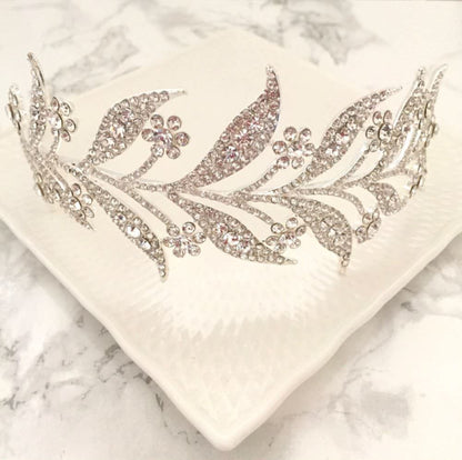 【ヘッドドレス】sweet ビジューカチューシャ/ブライダルアクセサリー 【結婚式 ヘアアクセサリー】