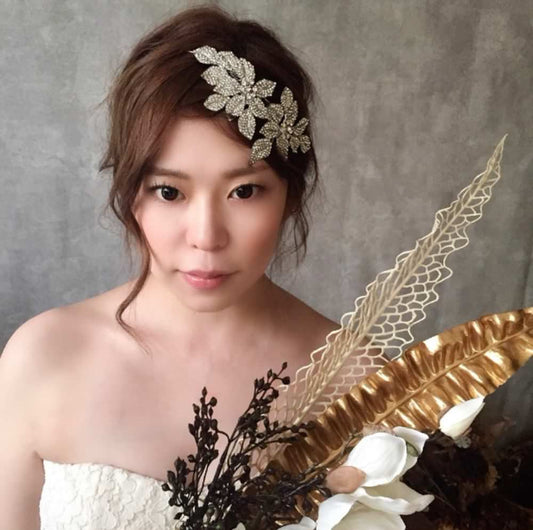 【ヘッドドレス】big flower ブライダルカチューシャ 【結婚式 ヘアアクセサリー】
