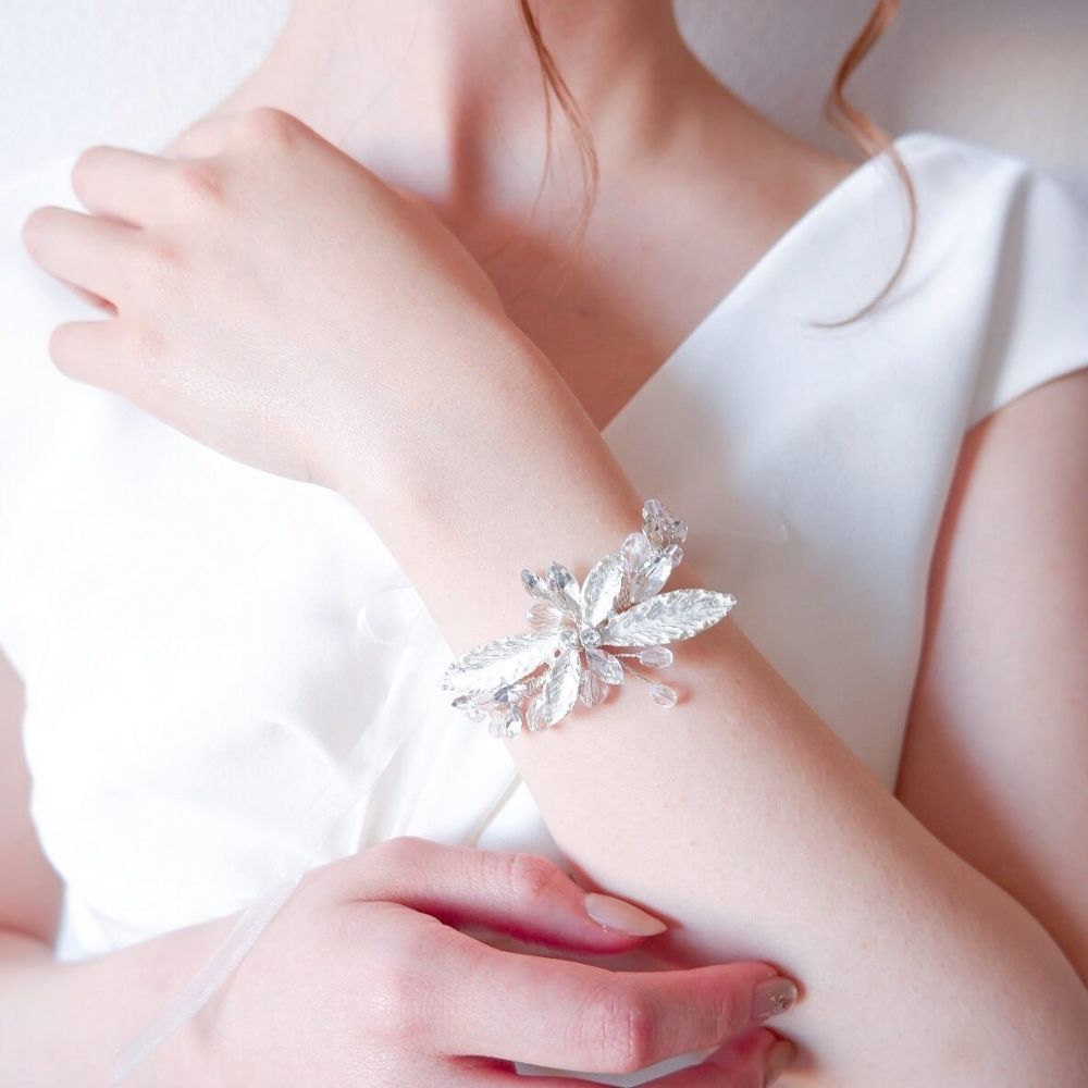 【ブレスレット】ブライダルブレスレット ビジュー リーフ h8 【結婚式 ブレスレット】