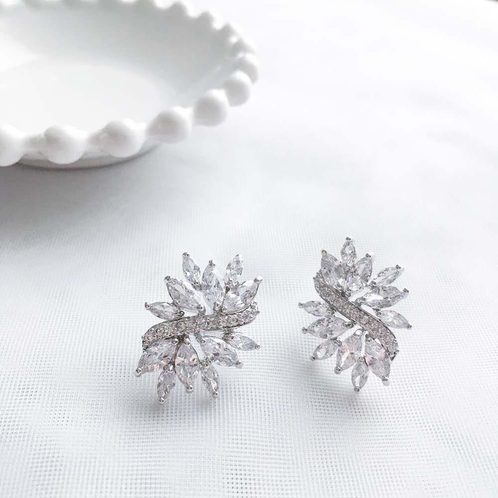 【ピアス】ビジュー ウェディング ブライダルピアス i5 【結婚式 ピアス イヤリング】