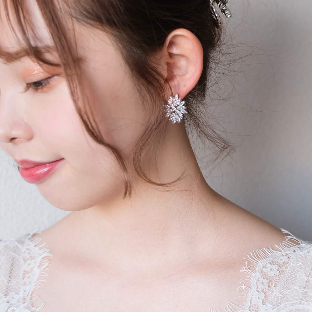 【イヤリング】ビジュー ウェディング ブライダルイヤリング i5 【結婚式 ピアス イヤリング】