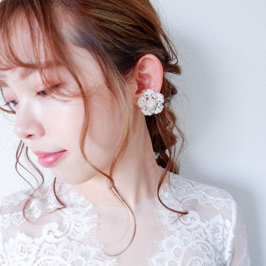 【イヤリング】パール ビジュー フラワー ブライダル イヤリング i6 【結婚式 ピアス イヤリング】